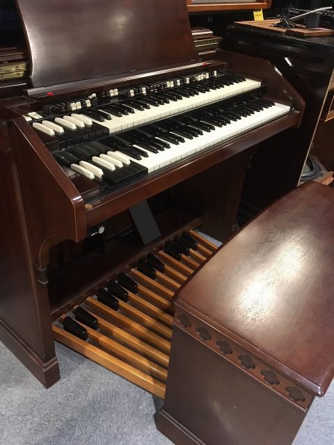 ハモンド社製エレクトーン品番：142K2（Hammond Organ）ビンテージ