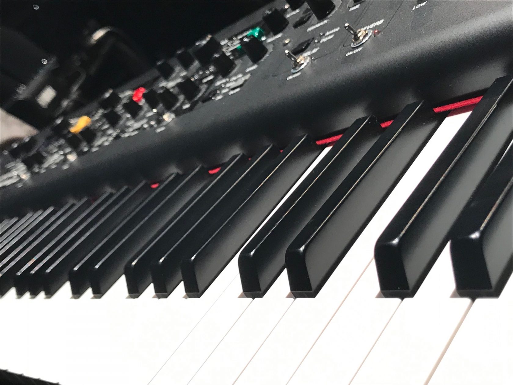 よりプロ志向のステージピアノへ Yamaha Cp Cp73 を発表 Dtmers 音楽制作者のためのwebマガジン By イシバシ楽器